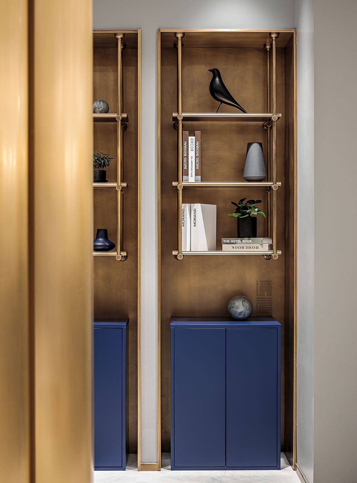 浦東新區(qū)300平復(fù)式展廳辦公室裝修設(shè)計-第1張圖片-上海古都建筑設(shè)計集團