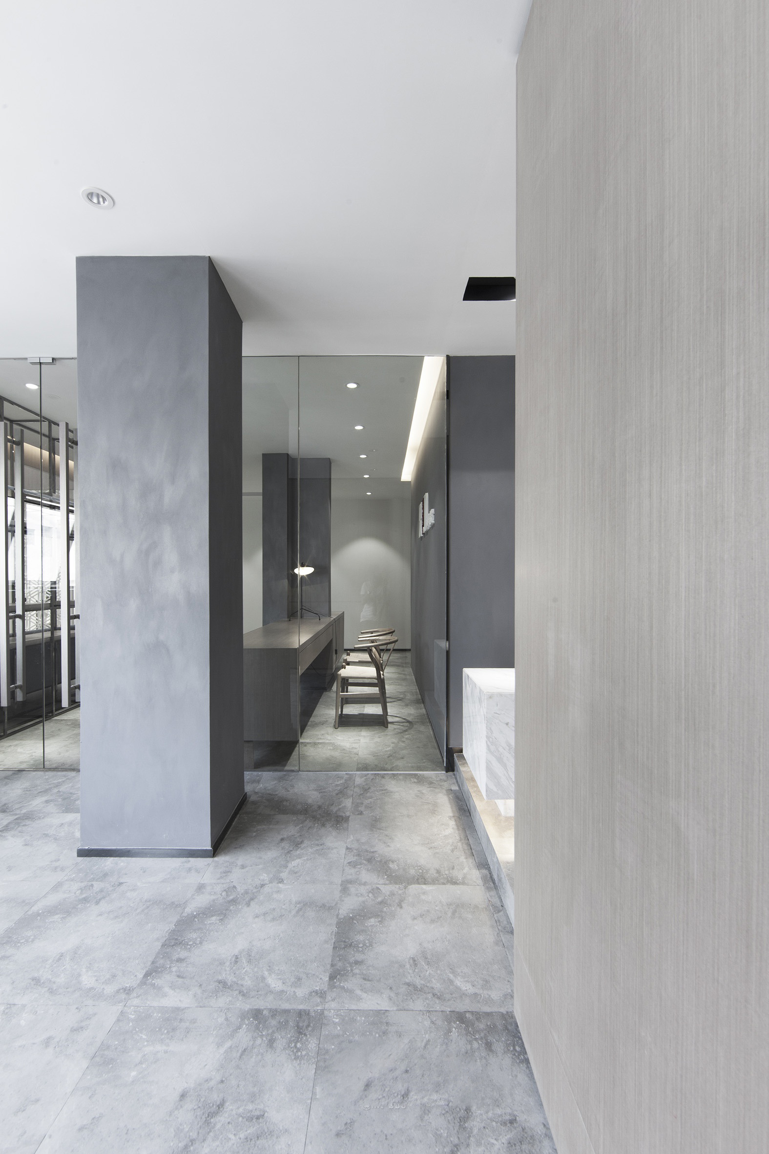 黃浦區(qū)200平架空機(jī)構(gòu)辦公室裝修-第5張圖片-上海古都建筑設(shè)計集團(tuán)