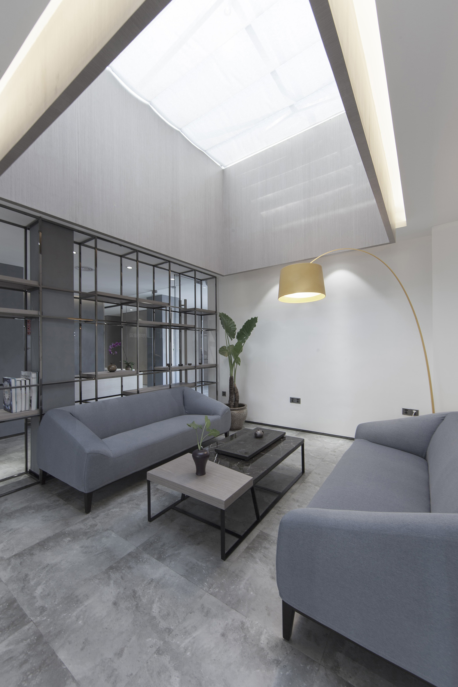 黃浦區(qū)200平架空機(jī)構(gòu)辦公室裝修-第7張圖片-上海古都建筑設(shè)計集團(tuán)