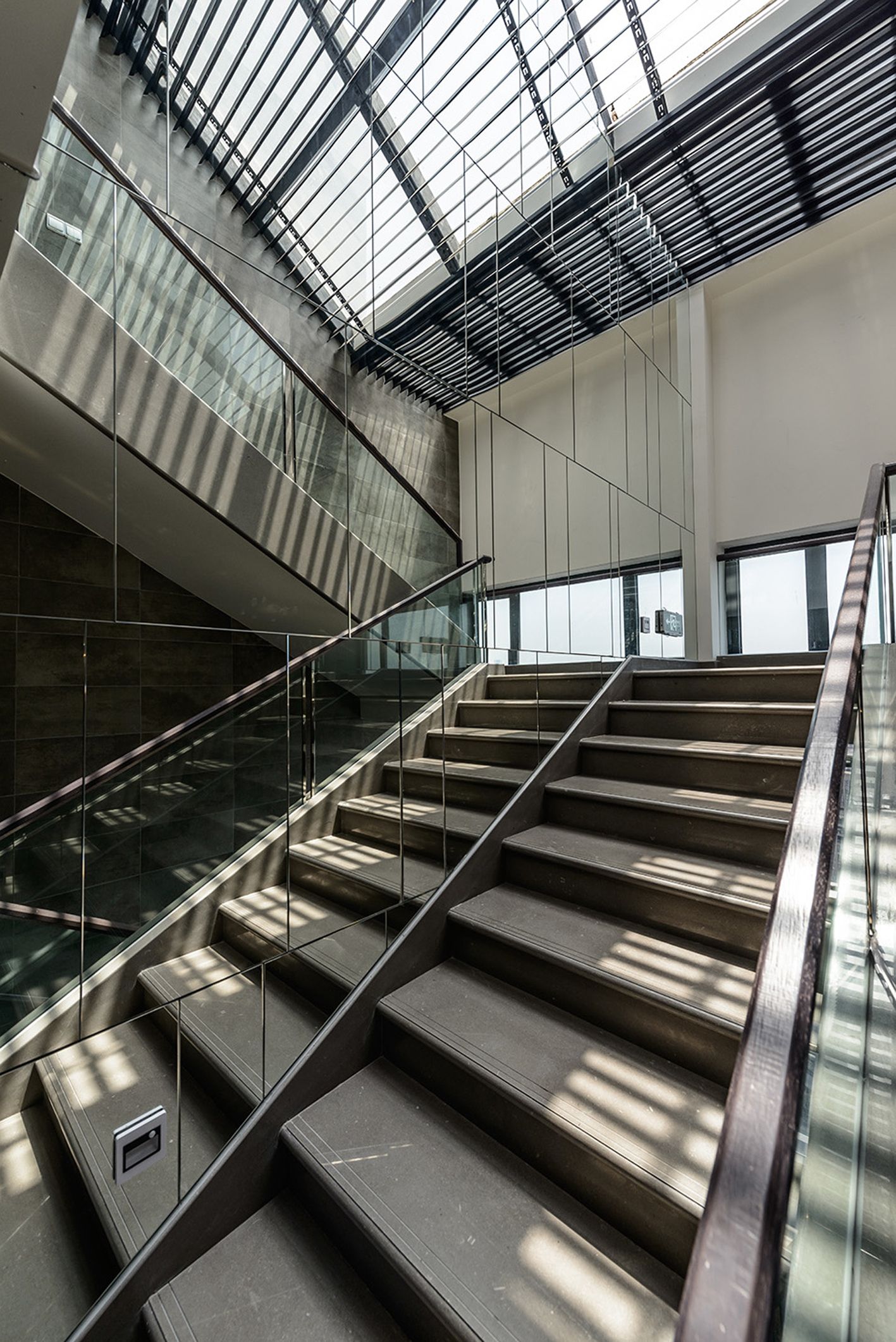 上海形態(tài)創(chuàng)意辦公室裝修設計-第7張圖片-上海古都建筑設計集團