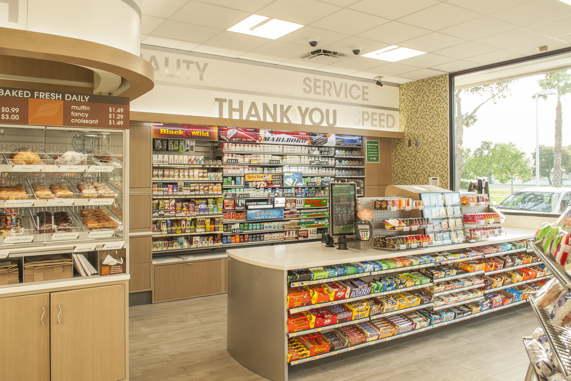 上海辦公室裝修收銀臺裝修設(shè)計(jì)-第7張圖片-上海古都建筑設(shè)計(jì)集團(tuán)