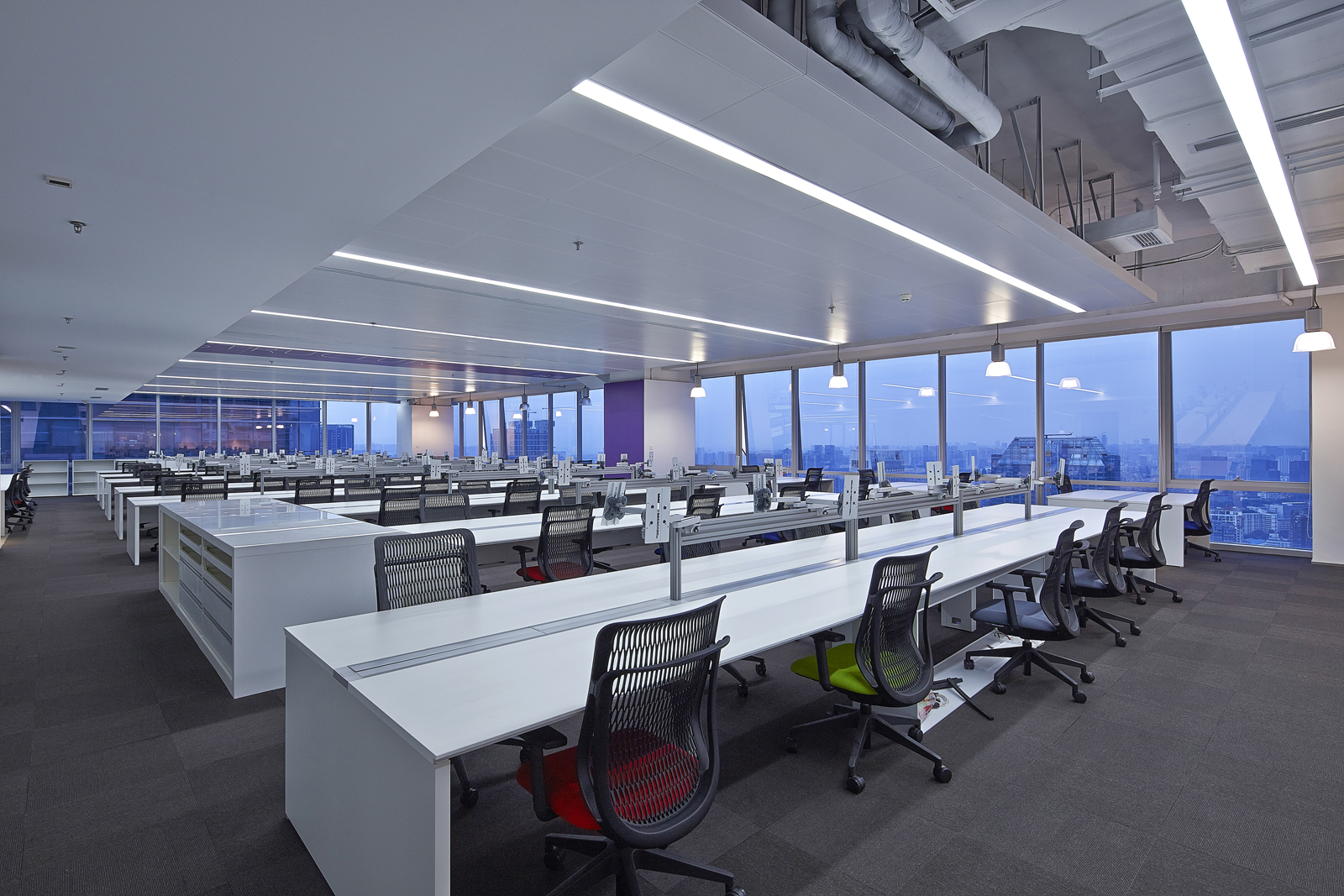 現(xiàn)代科技風辦公室裝修設計效果圖-第13張圖片-上海古都建筑設計集團