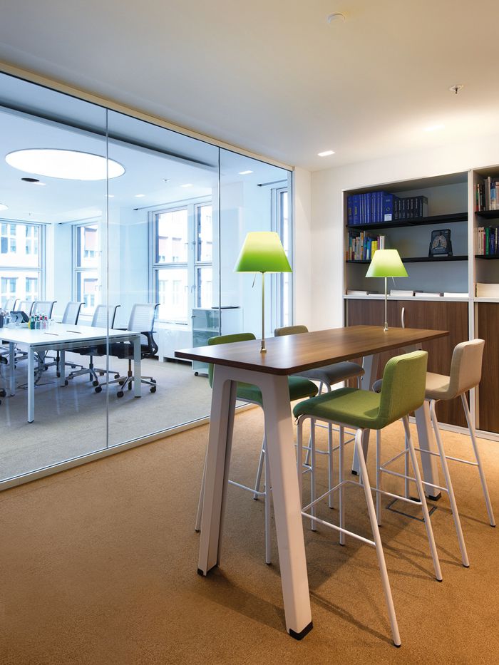 藥業(yè)公司辦公室設(shè)計布局方案-辦公室裝修設(shè)計效果圖-第5張圖片-上海古都建筑設(shè)計集團